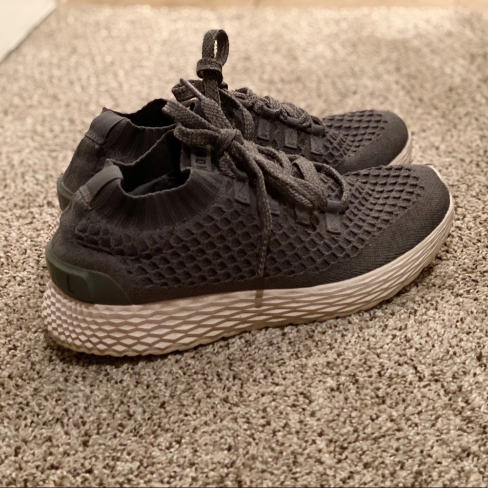 Nobull runners / running shoes